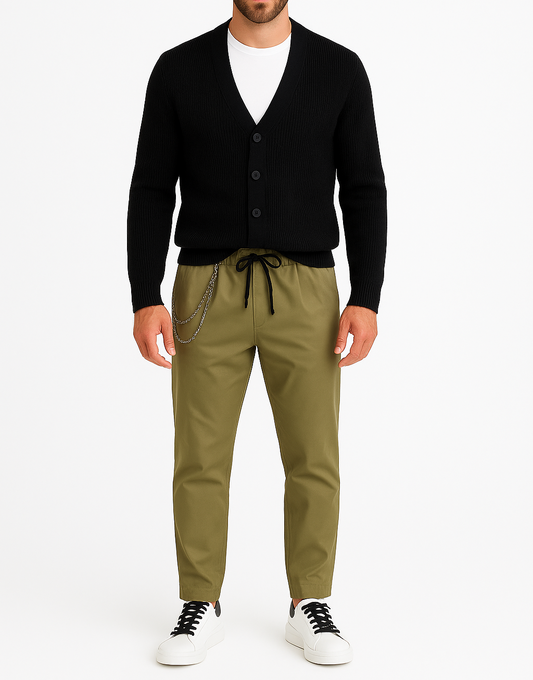 Pantalon marron avec chaine décorative